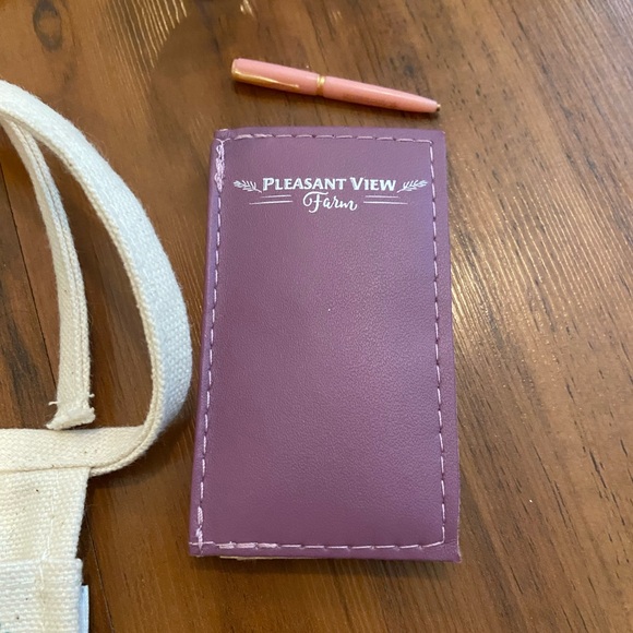 American Girl Pleasant View Farm Accessories - Picture 4 of 5